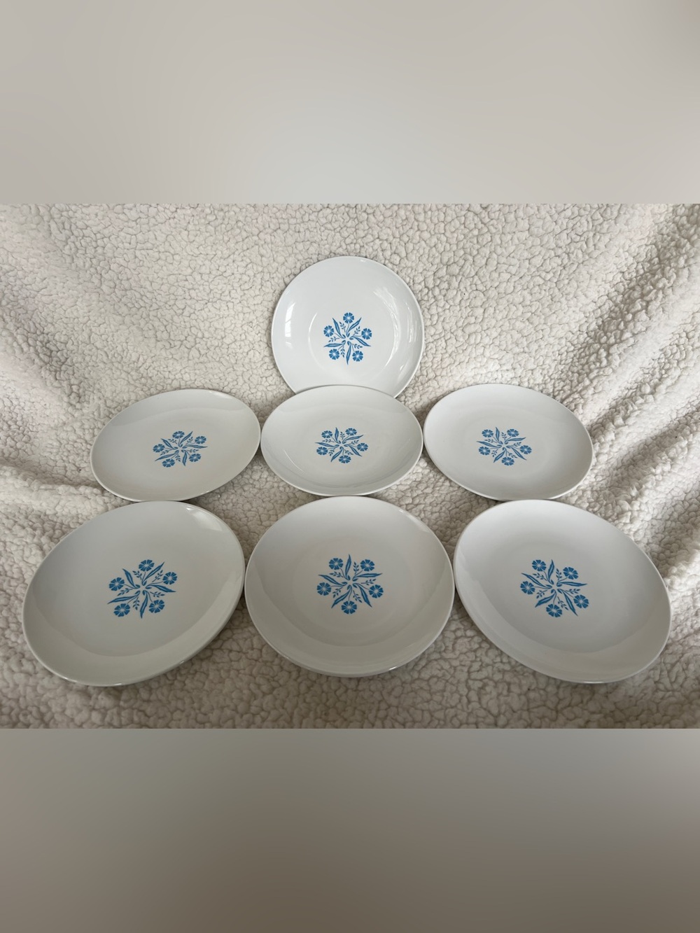7 VTG Centura by Corning Blue Cornflower 6.5" Bread & Butter Plates